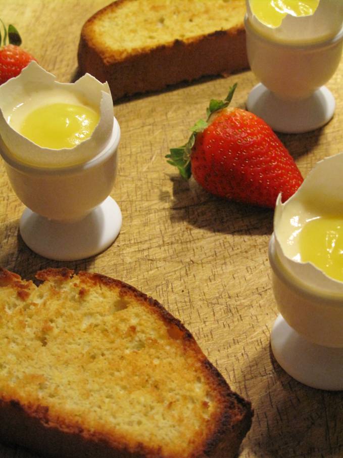 Trompe l'oeil eggs and toast