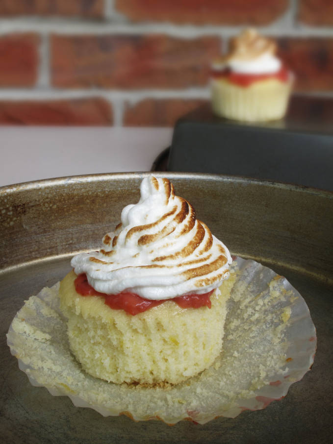 Canada Day cupcake: a lemon cupcake with strawberry curd and toasted meringue