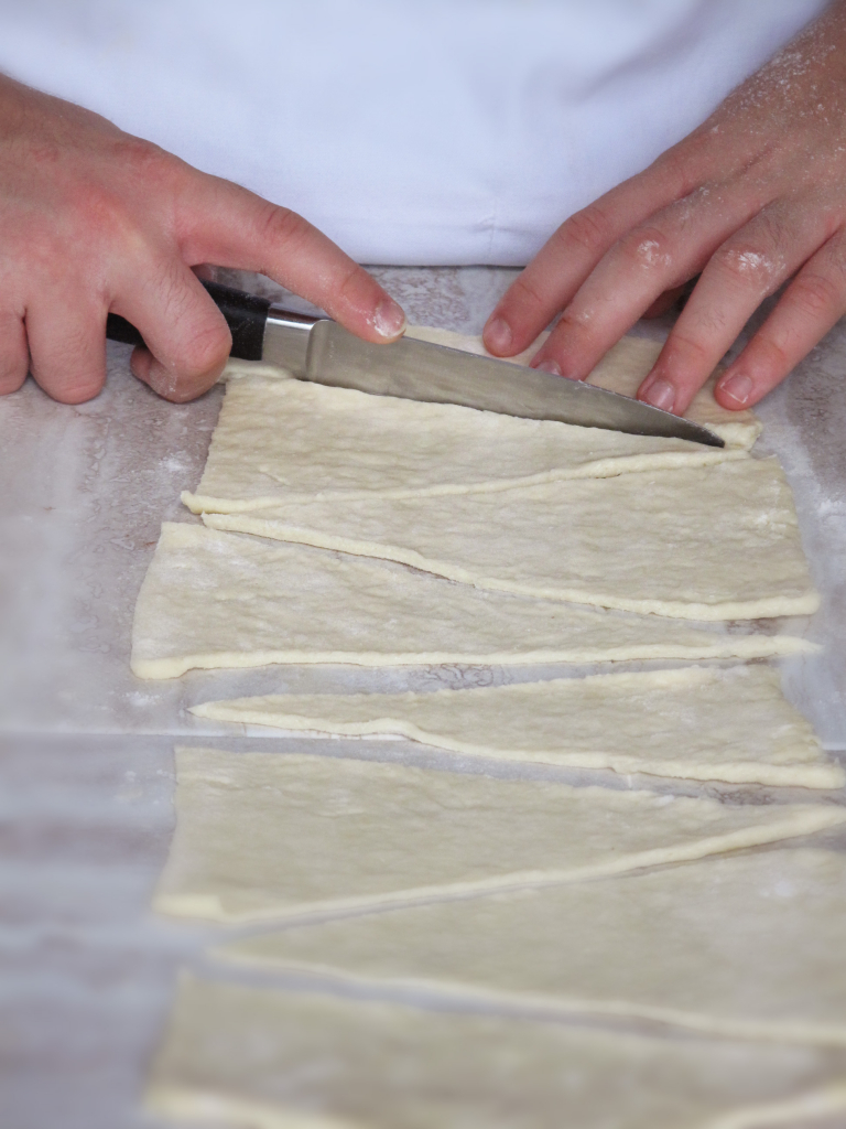 Tutorial French Croissants IronWhisk