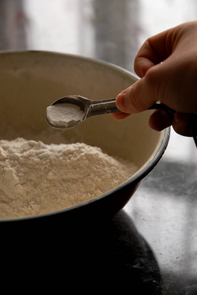 Baking powder shouldn't always be used when making gingerbread. Click for a full photo tutorial on how to make amazing gingerbread! Perfect for the holidays #christmas