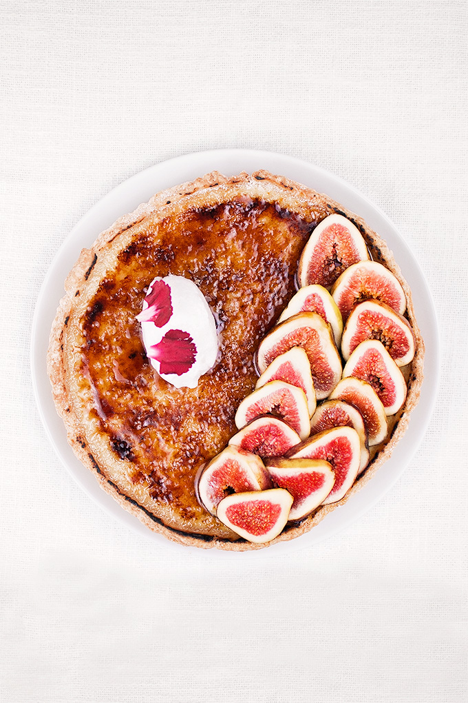 Fig crème brûlée tart